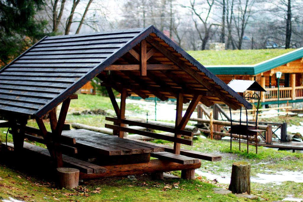 فيلا Eco House Butinar Kosmach المظهر الخارجي الصورة